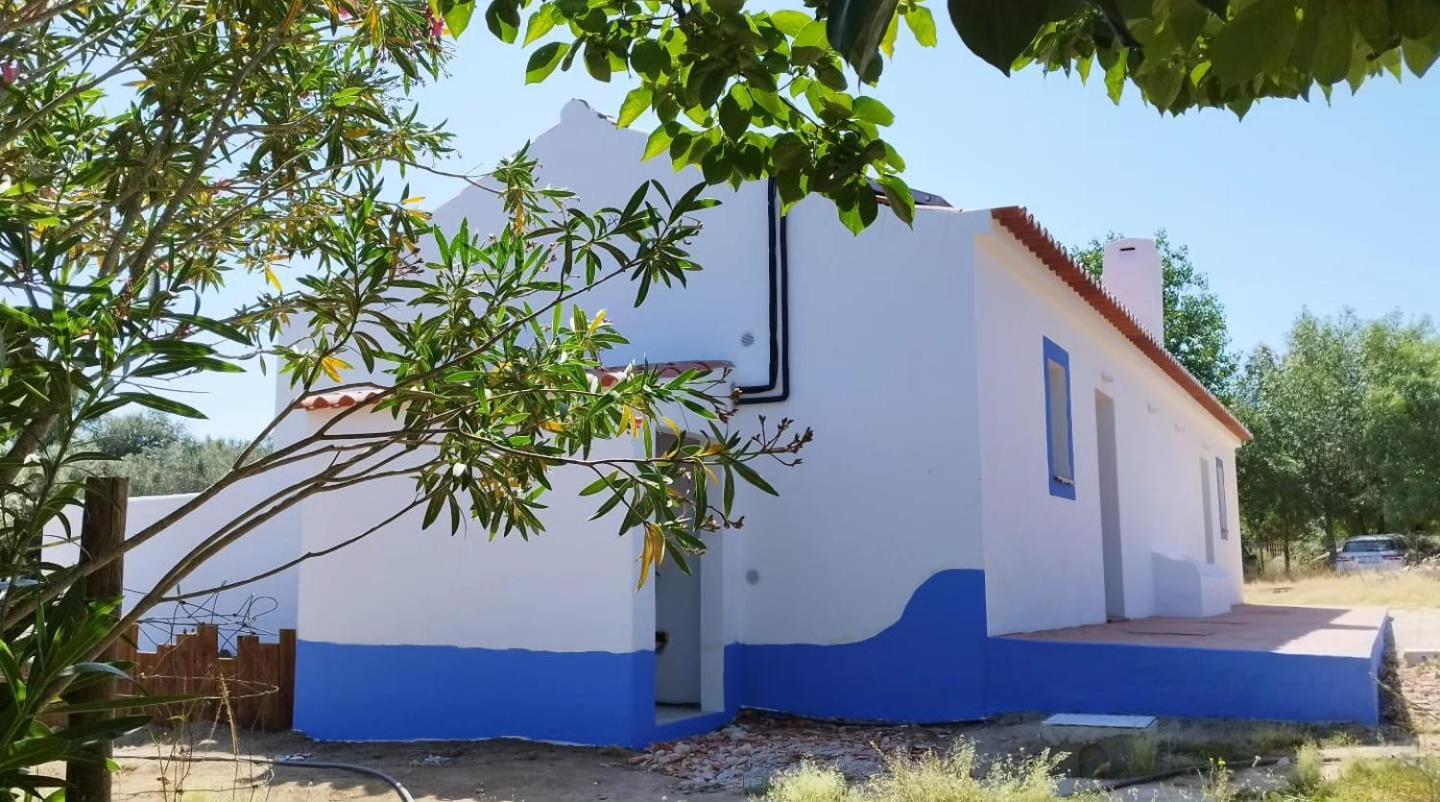 Monte Do Serrado De Baixo Évora Eksteriør billede
